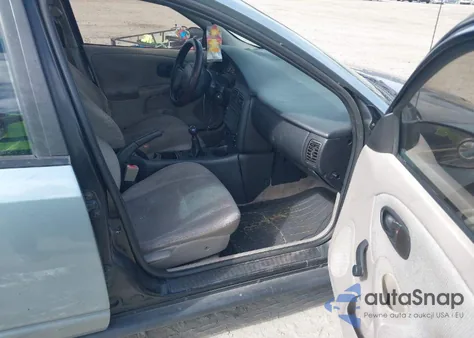 2002 Saturn Sl Sl (M5) z USA, uszkodzony, nr VIN 1G8ZS52852Z251347